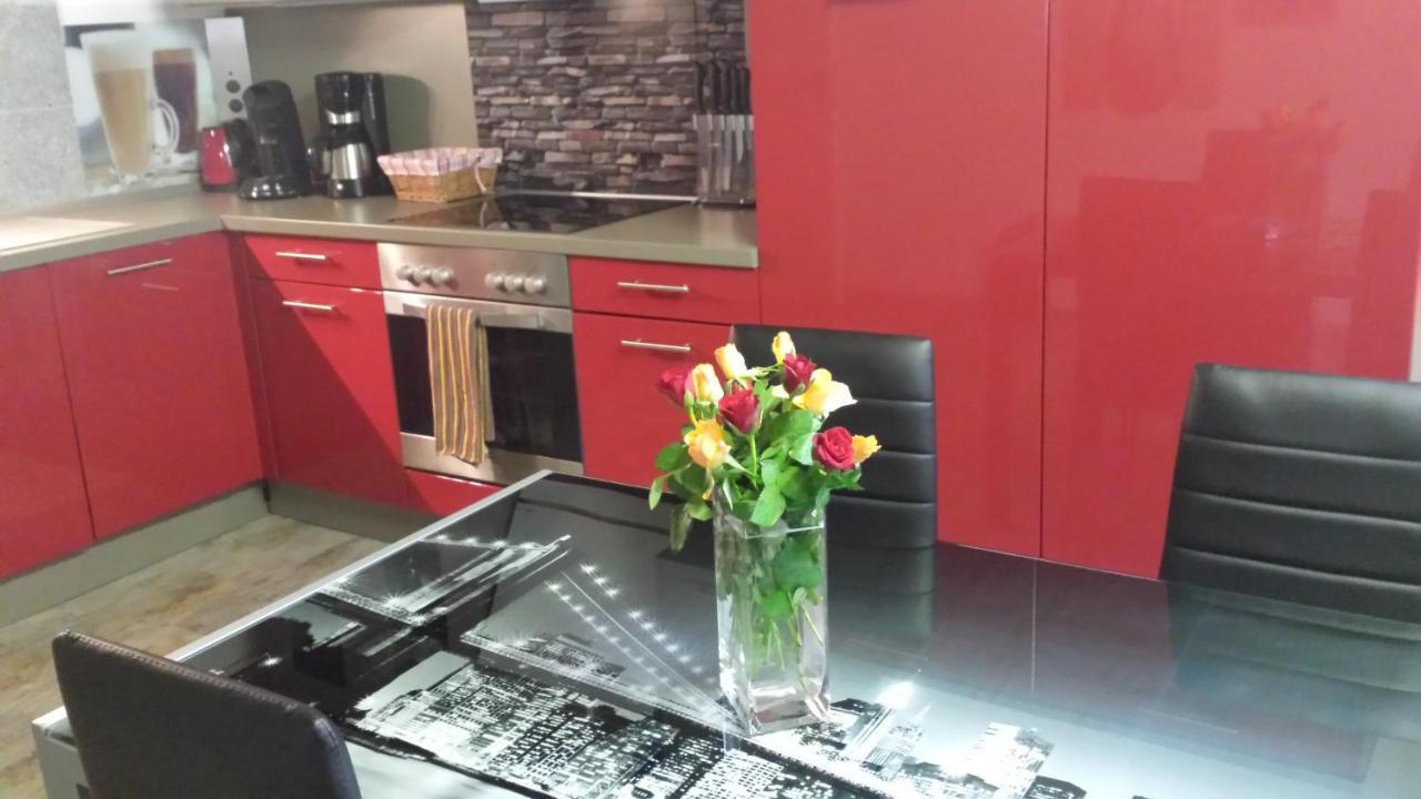 Lane Tiny Homes, Nahe Hannover Messe Buitenkant foto