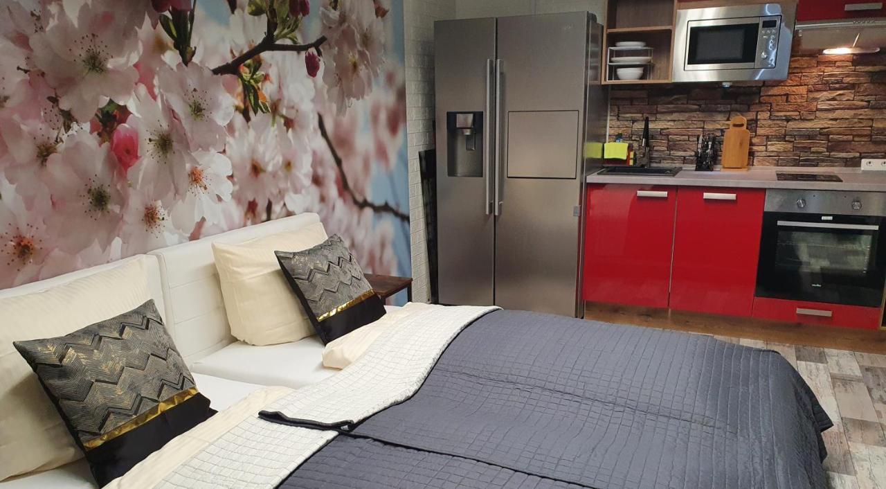 Lane Tiny Homes, Nahe Hannover Messe Buitenkant foto