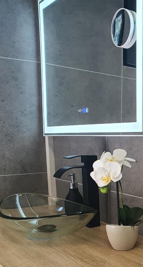 Lane Tiny Homes, Nahe Hannover Messe Buitenkant foto