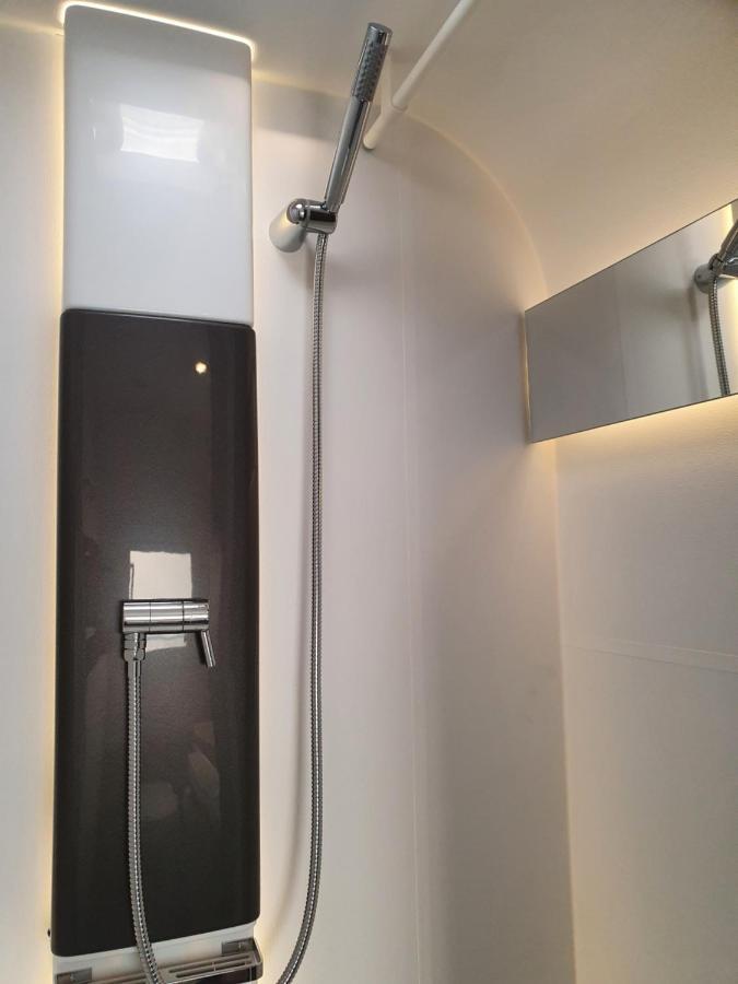 Lane Tiny Homes, Nahe Hannover Messe Buitenkant foto