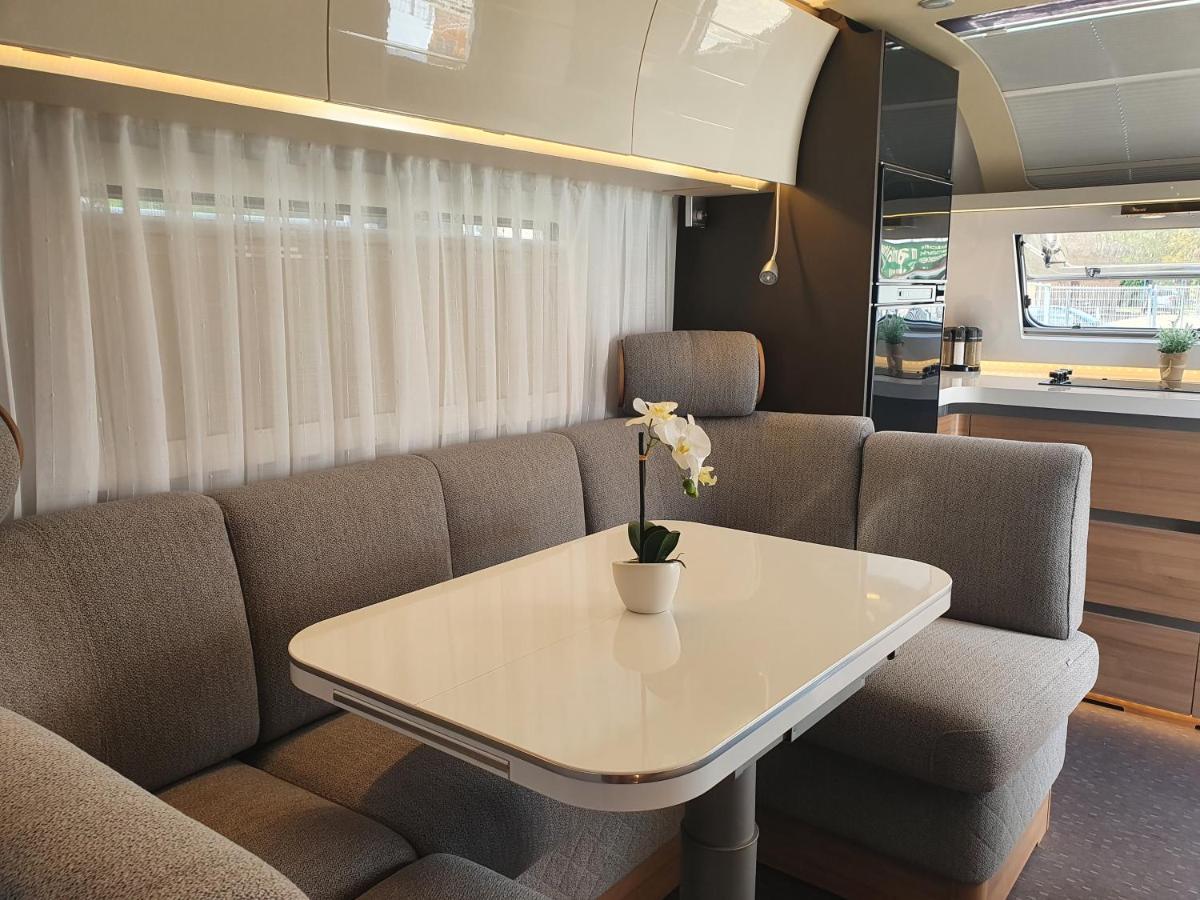 Lane Tiny Homes, Nahe Hannover Messe Buitenkant foto